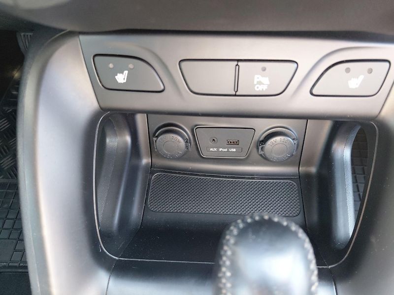 Hyundai ix35 (2011) 2,0 CRDi 135 kW 4x4 - fotka 24 z 25