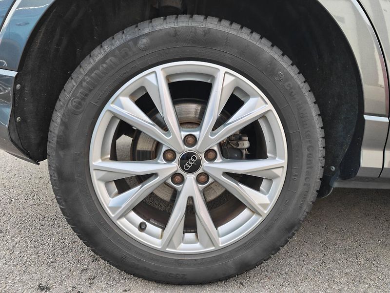Audi Q3 35 S line STT 1,5TFSI CoD - fotka 21 z 24