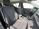 Volvo XC40 Momentum core T2 95kW - náhled 18