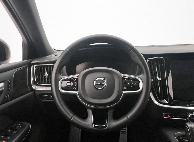 Volvo S60 Recharge T8 AWD R Kam Pano Taž - fotka 14 z 33
