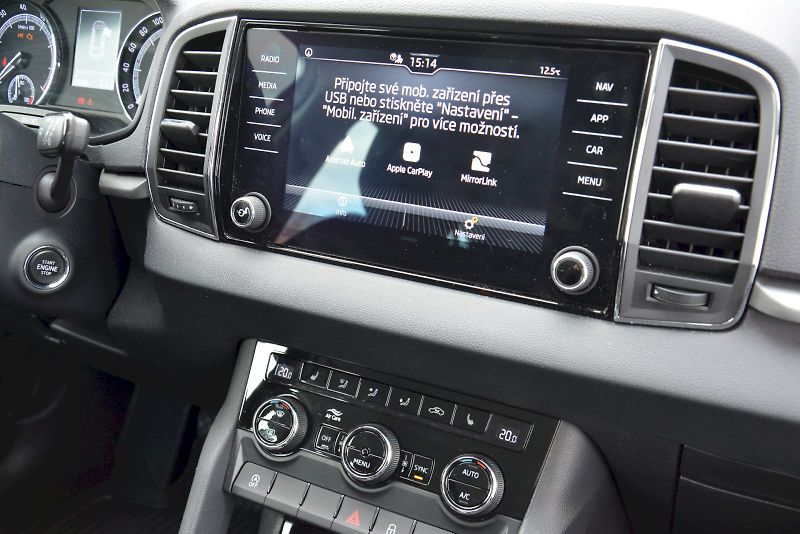 Škoda Karoq (2021) 1.0 TSI 81 kW Ambition - fotka 16 z 27