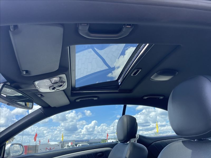 Mercedes-Benz CLK 3,0 i V6 170kw Ambiente TOP st - fotka 15 z 41
