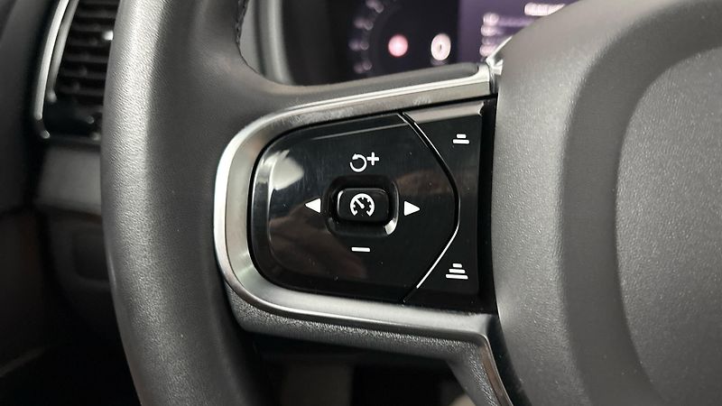 Volvo XC90 2.0 B5 AUT AWD Ultimate Bright - fotka 14 z 34