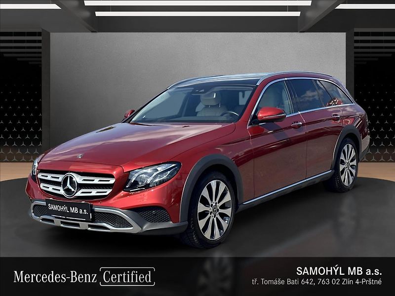 Mercedes-Benz Třídy E E 220d 4MATIC ALL TERRAIN - fotka 1 z 14