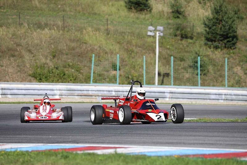 Druhý zářijový víkend patřil na Automotodromu Brno tradiční události Masaryk Racing Days.
