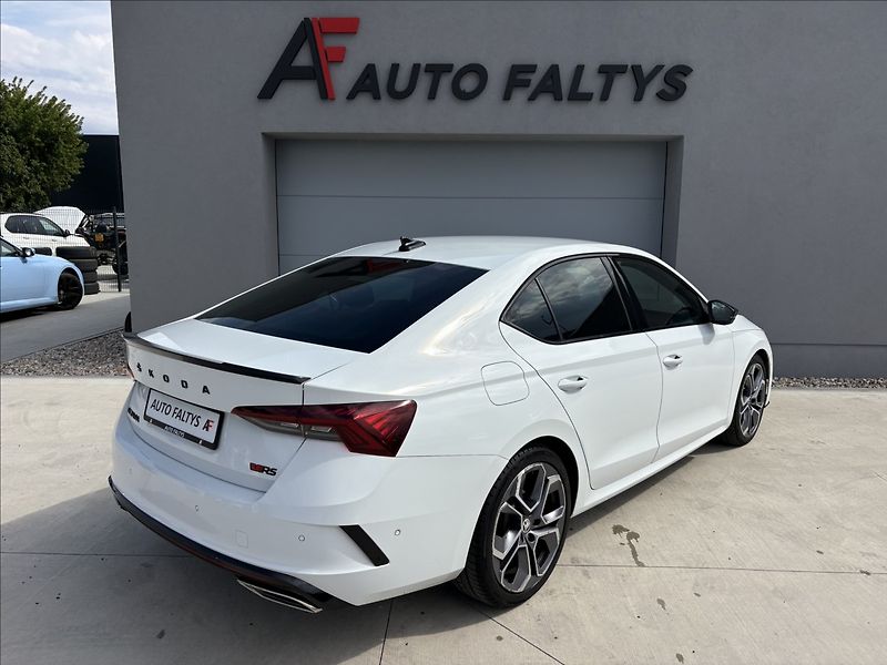 Škoda Octavia 2,0 147 kw RS ČR 1. majitel - fotka 7 z 20