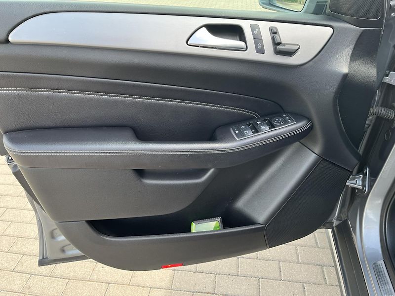 Mercedes-Benz Třídy M ML 250 CDi Sport - fotka 10 z 30