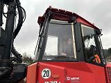 Valentýna Smutná studuje na trutnovské Lesárně obor operátor těžebně dopravních strojů.