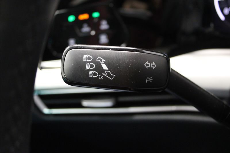 Volkswagen Golf 1,5 TSI EVO 96KW M6 1.MAJ. CZ - fotka 15 z 34