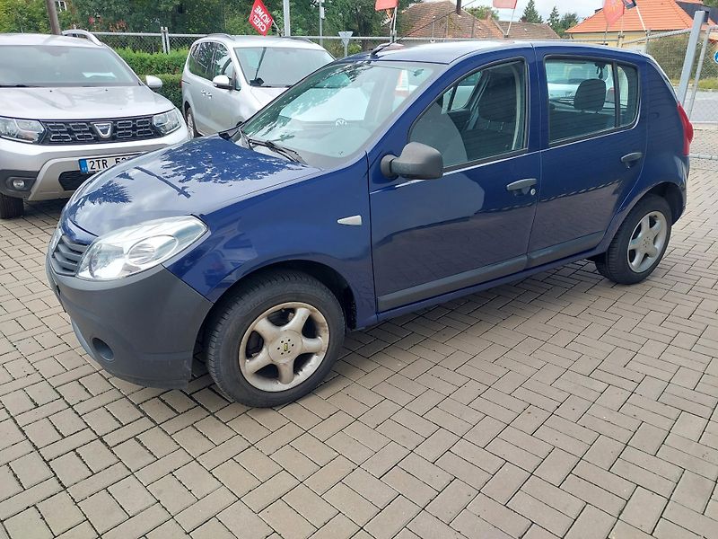 Dacia Sandero (2009) 1.2i-16v - fotka 4 z 17