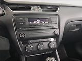 Škoda Octavia (2014) 1.6 TDI, Tempomat - náhled 12