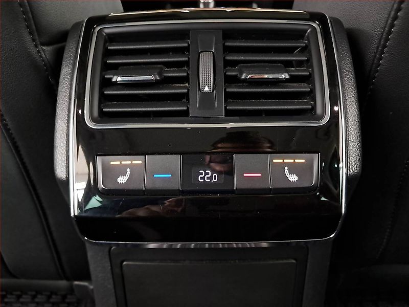 Škoda Superb (2019) Laurin&Klement 2.0 TDI, 4X4 - fotka 18 z 28