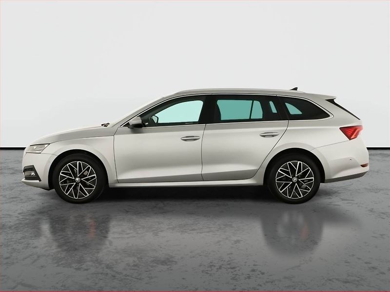 Škoda Octavia (2022) Style Plus 2.0 TDI, ČR,1.maj - fotka 3 z 15