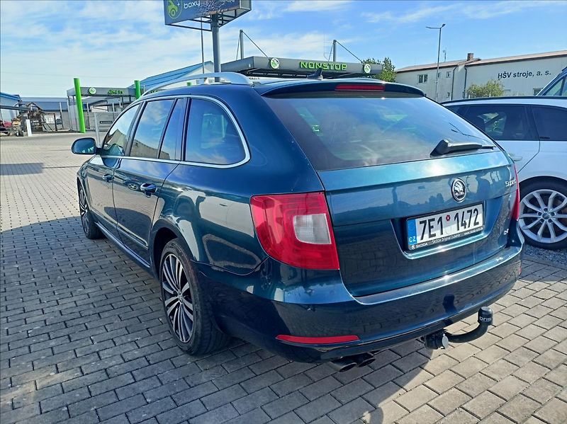 Škoda Superb 2,0   DSG 4x4 - fotka 4 z 13
