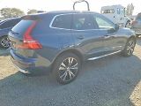 Volvo XC60 (2023) Auto na cestě - náhled 2