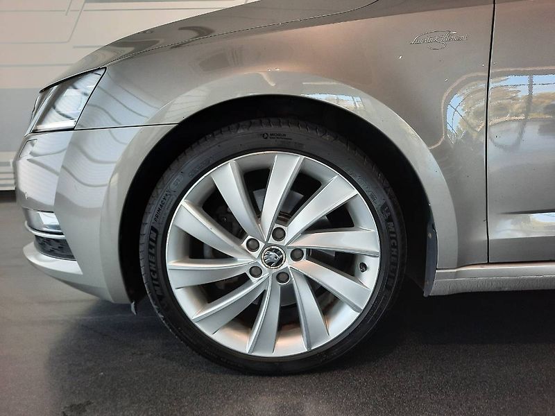 Škoda Octavia (2017) Laurin&Klement 2.0 TDI 4x4 (13 - fotka 25 z 26