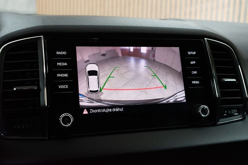 Škoda Karoq 1.5 TSI TAŽNÉ*KAMERA*ČR* - fotka 22 z 34