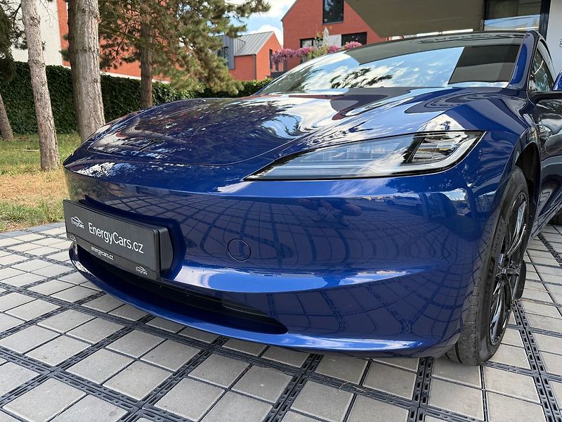 Tesla Model 3 Long Range AWD Tažné - fotka 5 z 40