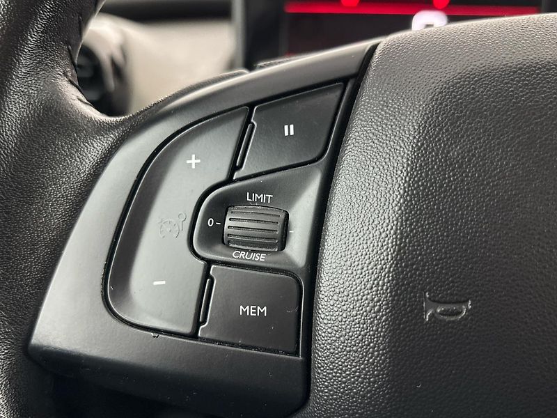 Citroën C4 Cactus Hatchback - fotka 23 z 28