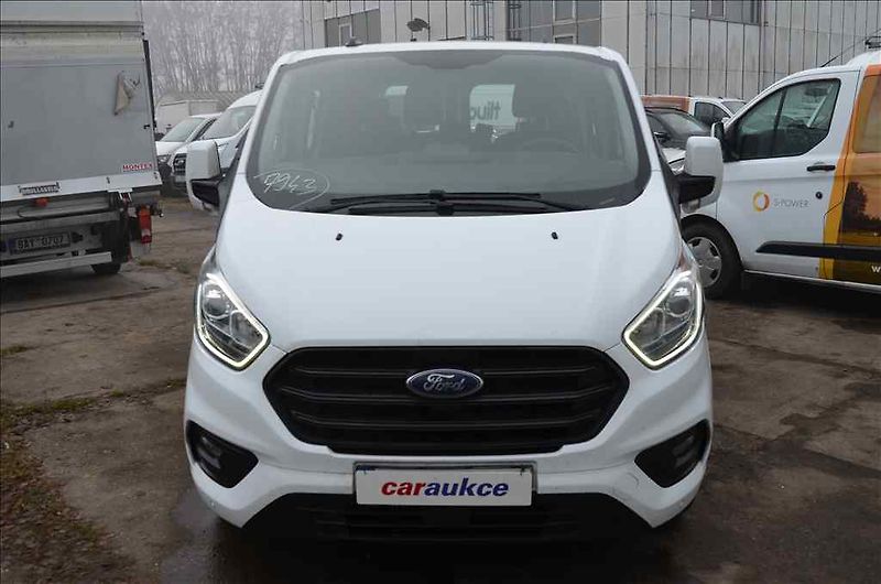 Ford Transit (2022) CUSTOM 2,0 D - fotka 2 z 18