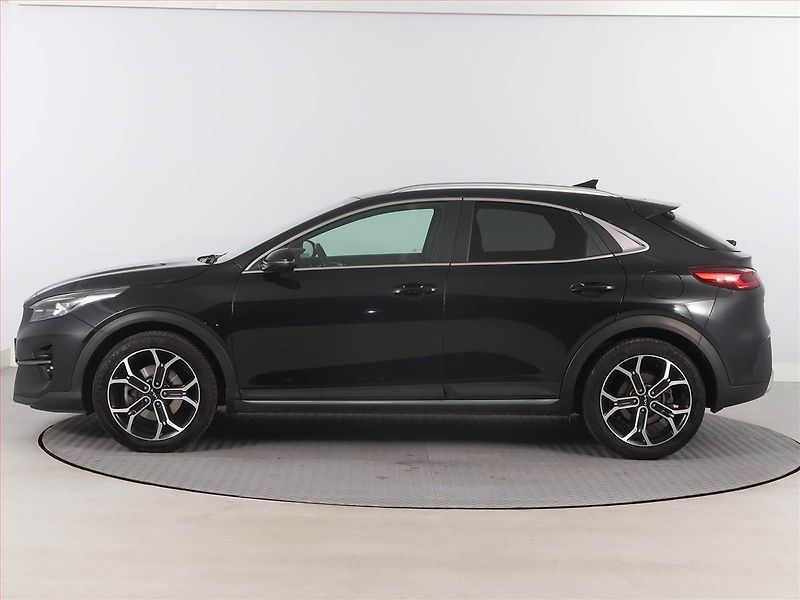 Kia XCeed (2022) 1.6 CRDi MHEV, AUTOMAT - fotka 3 z 20
