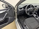 Škoda Octavia 1,6 TDi DPH KLIMA SENZORY ČR - náhled 21