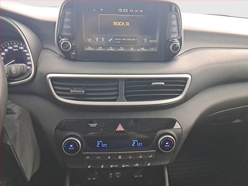 Hyundai Tucson (2019) 1.6 CRDi, Navi, Tempomat - fotka 12 z 28