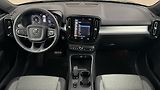 Volvo XC40 2.0 T3 AUT Momentum Pro - náhled 8
