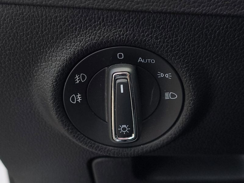 Škoda Superb (2023) SportLine 2.0 TDI 110kW DSG, Č - fotka 15 z 30