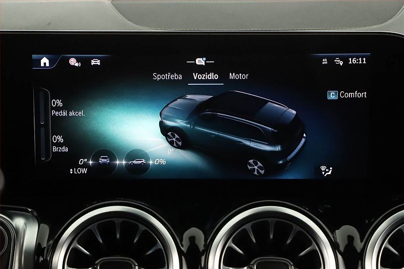 Mercedes-Benz GLB (2025) 200 d, AMG Line, Navigace - fotka 18 z 27