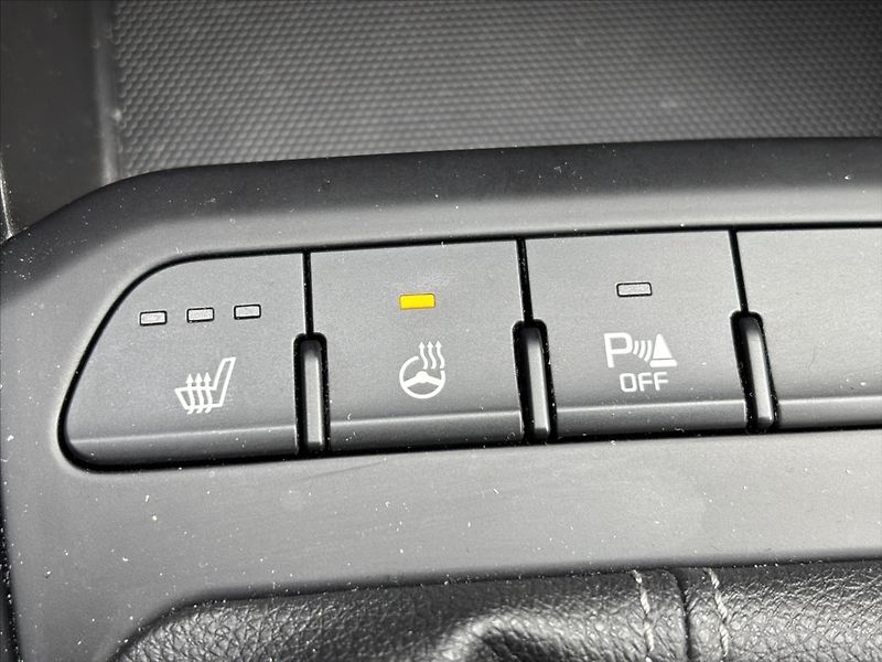 Kia Stonic 1,0 TGDi 73kW TOP ZÁRUKA NAVI - fotka 26 z 38