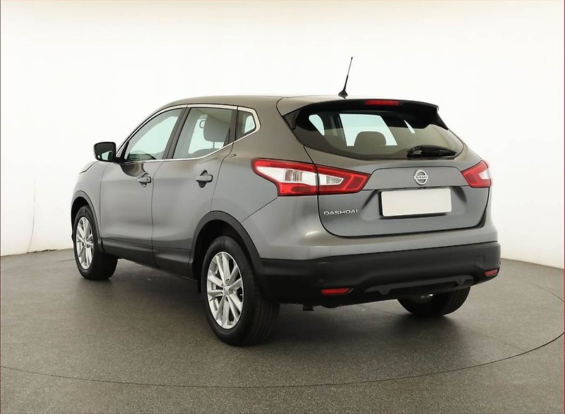 Nissan Qashqai (2014) 1.2 DIG-T, Navi, Tempomat - fotka 4 z 18