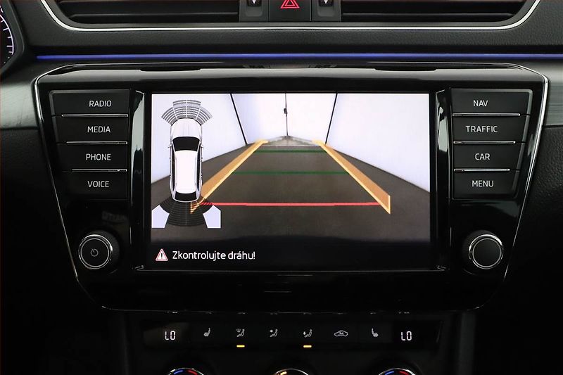 Škoda Superb (2017) 2.0 TDI, Automat, Navi - fotka 15 z 21