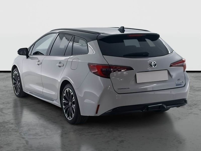 Toyota Corolla (2023) GR Sport 1.8 Hybrid - fotka 4 z 21