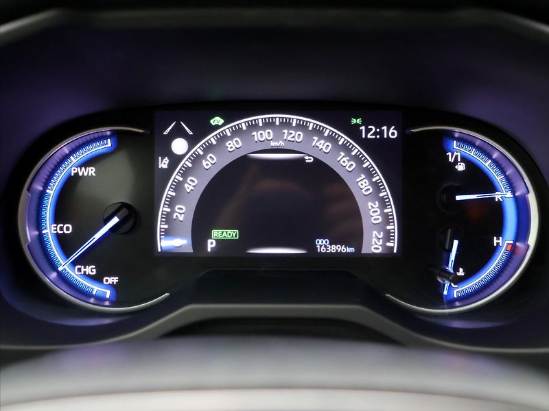 Toyota RAV4 2,5 e-CVT 131kW Selection 4WD - fotka 17 z 34