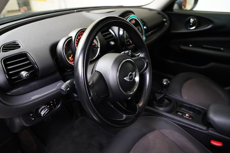 Mini Clubman - fotka 14 z 22