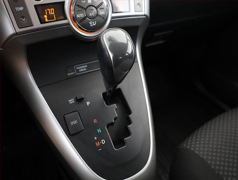 Toyota Verso (2011) 1.8 Valvematic, Automat, ČR - fotka 11 z 17