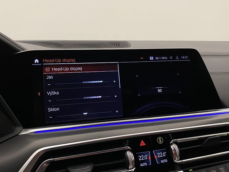 BMW X5 M50D xDrive CZ AUT REZERVACE - fotka 89 z 123