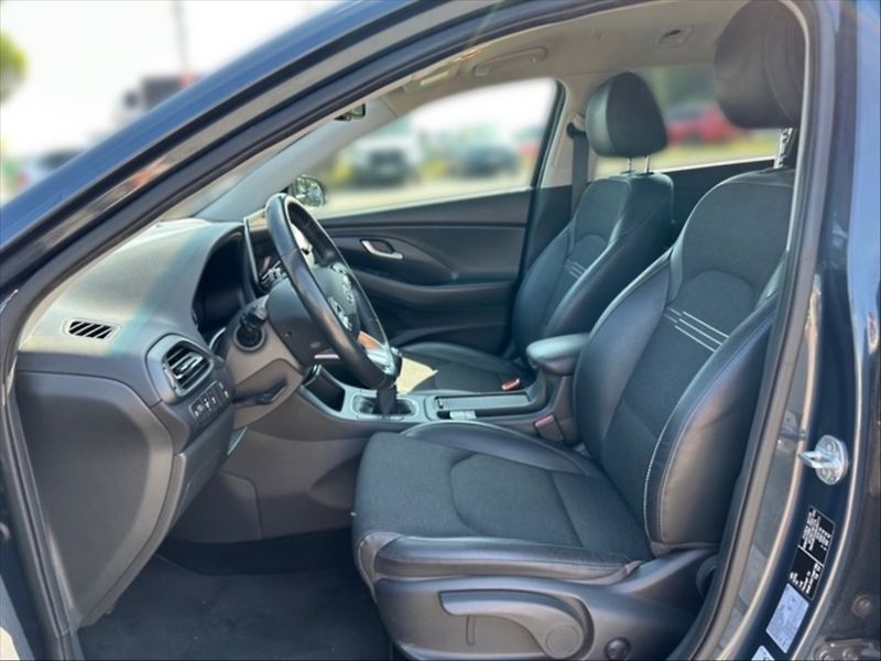 Hyundai i30 1,5 T-GDI M.Hybrid Style - fotka 7 z 11