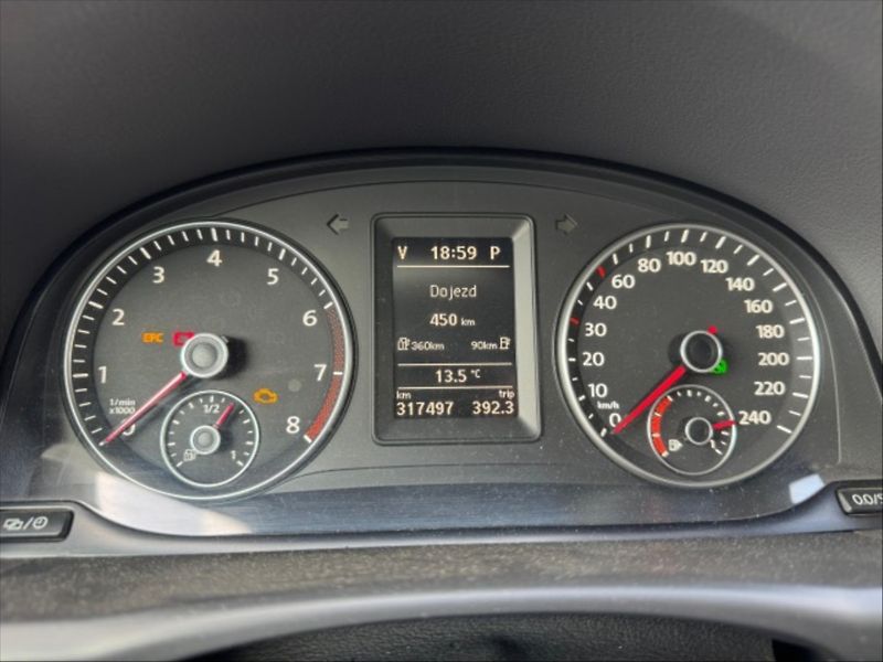 Volkswagen Touran 1,4 TSi 110kW CNG DSG - fotka 17 z 18