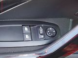 Peugeot 208 (2017) 1.2PT, ČR, AC, výhřev sed - náhled 11