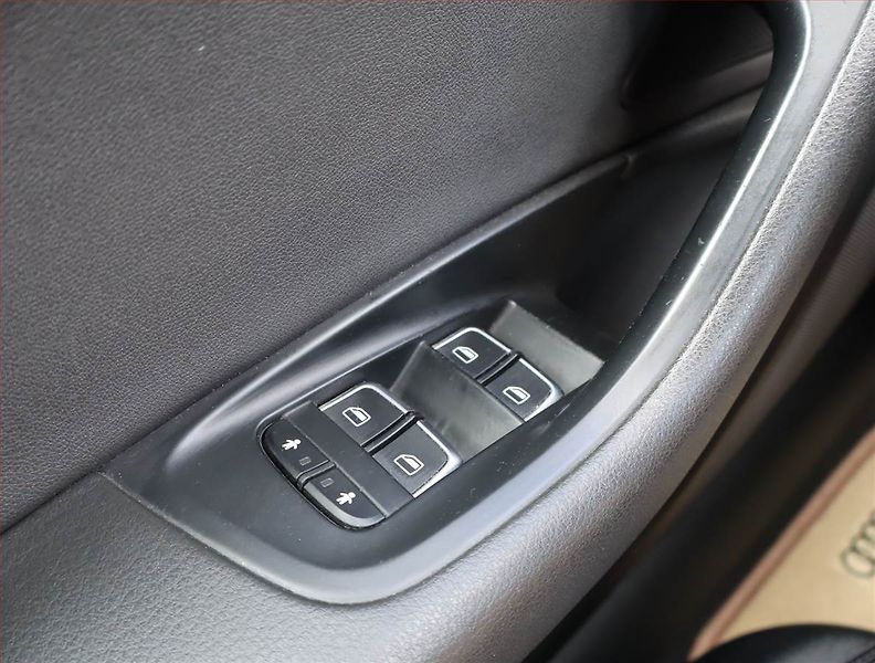 Audi A6 Allroad (2012) 3.0 TDI, 4X4, Automat - fotka 18 z 22