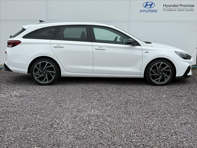 Hyundai i30 1,5 T-GDI 118kW N-Line - fotka 21 z 23