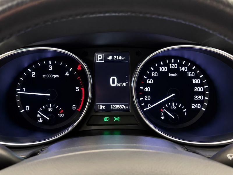 Hyundai Santa Fe 2,2 147 KW  , STYLE PREMIUM - fotka 13 z 16