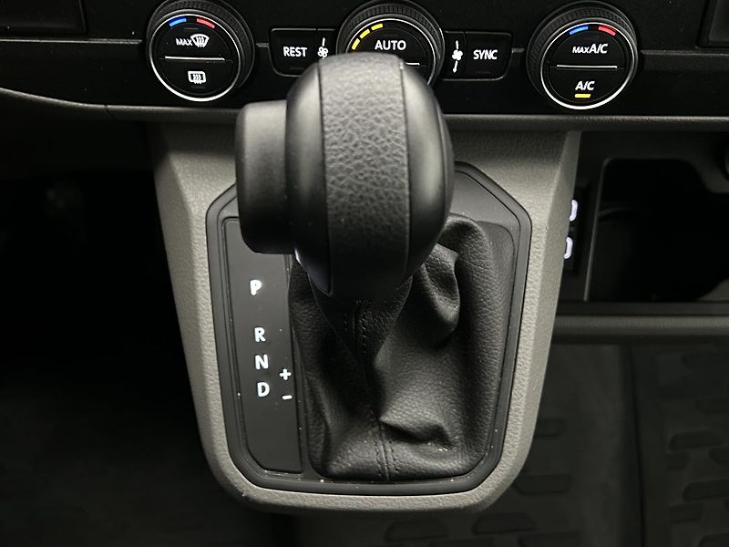 Volkswagen Caravelle 2.0 TDI Comfortline, Long - fotka 15 z 27