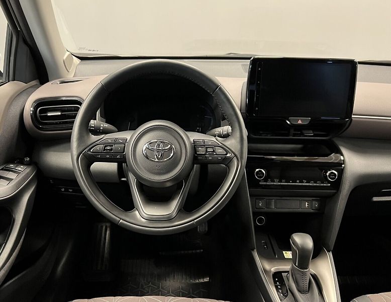 Toyota Yaris Cross 1,5 Hybrid AT Executive - fotka 5 z 17