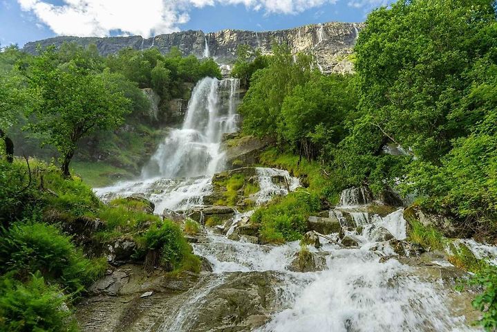 Okolí vodopádu Vinnufossen je jednou z nejkrásnějších míst Norska.
