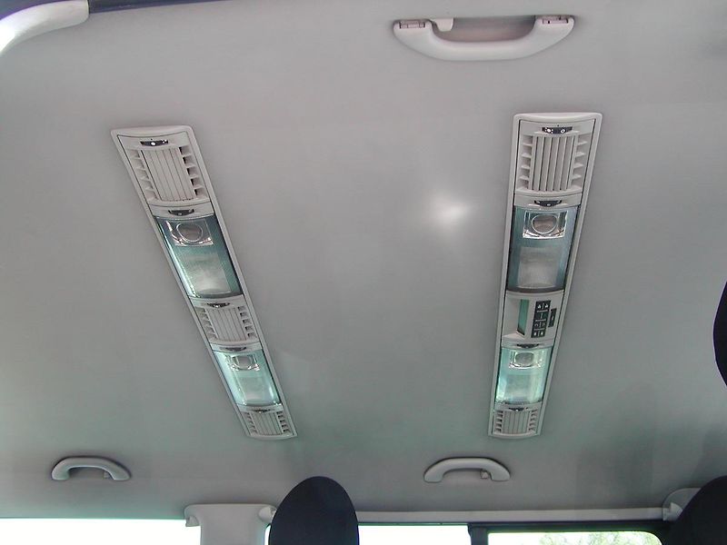 Volkswagen Multivan 2.5TDi, 96kW, KLIMA PAKET!! - fotka 36 z 51