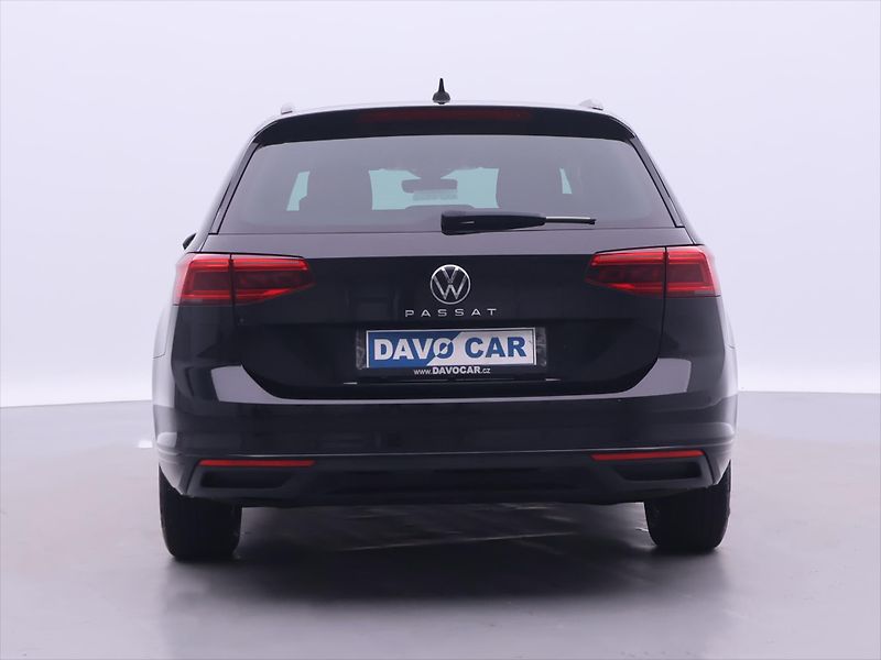 Volkswagen Passat 2,0 TDI 110kW DSG Matrix DPH - fotka 6 z 39