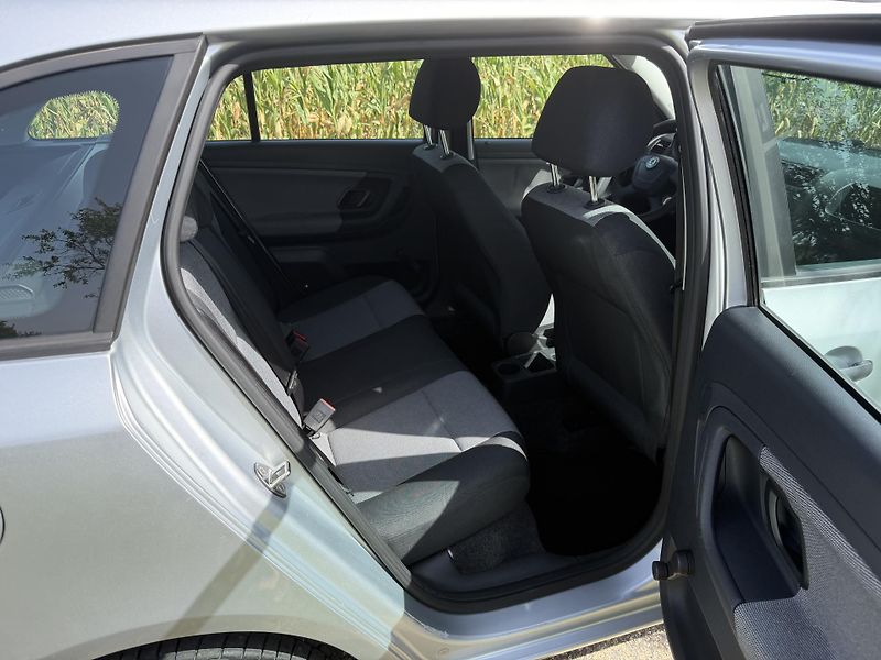 Škoda Fabia 1,2TSI 63kW Combi*NOVÉ ROZVODY - fotka 27 z 58